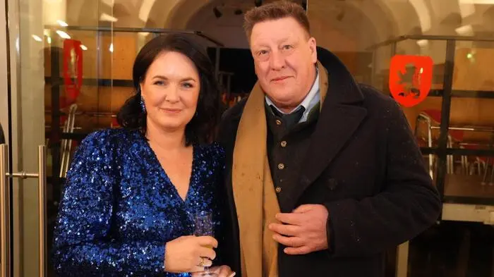 Bürgermeister Josef Jury und Vereinsobfrau Alexandra Glawischnig Rudiferia wollen die Bretter, die die Welt bedeuten, auch in der Künstlerstadt Gmünd nachhaltig verankern.