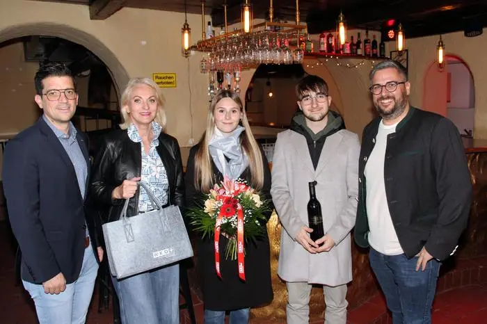 V.l.: Lukas Kalcher, Riki Vogl, Selina Ofner, Lukas Muhri, Hannes Buchhauser