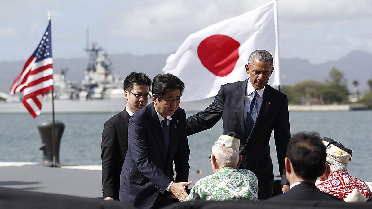 Barack Obama, Shinzo Abe