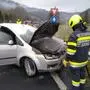 Der Motorraum des Pkw ist restlos ausgebrannt, verletzt wurde niemand
