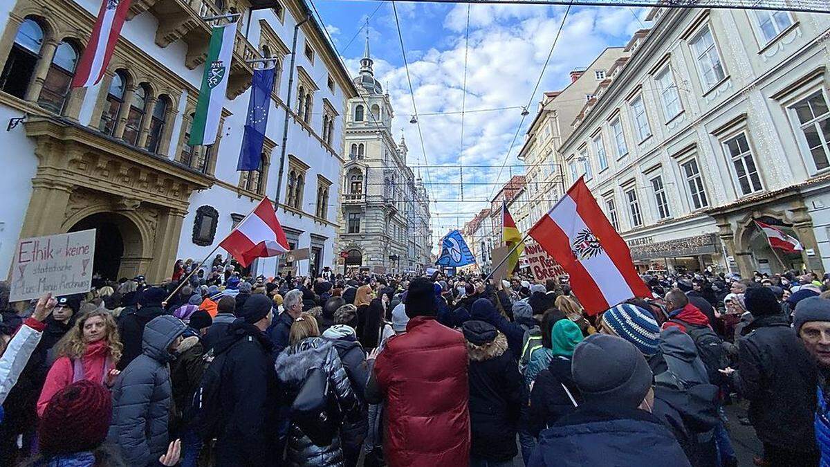 Corona-Maßnahmen-Gegner bei Kundgebung 2021 in Graz