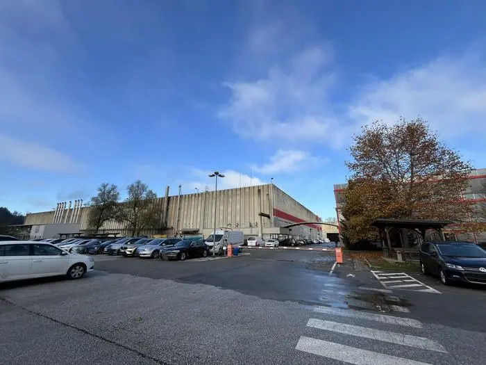 Spekulationen gibt es, was mit den frei werdenden Werkshallen passiert