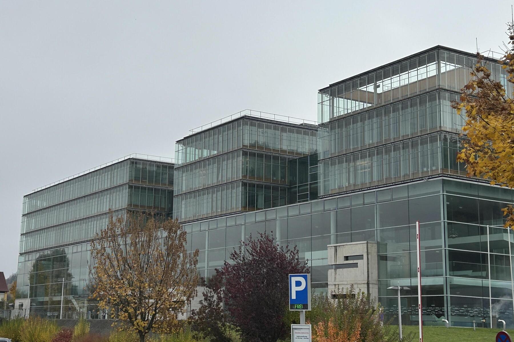 Wiederbetätigung: „Militär-Fanat“ hortete Waffen und NS-Material