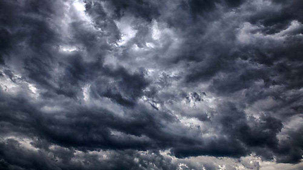 Bei Adria Airways ziehen Gewitterwolken auf. Mehrere Flugausfälle zu Beginn der Urlaubssaison