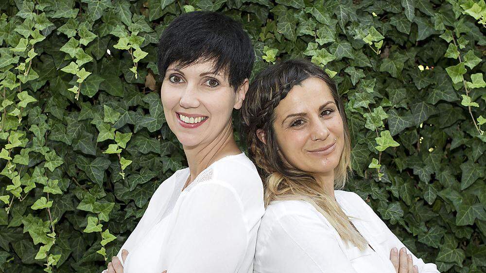 Esther Nott (links) und Isabel Krebs sorgen nun in Feldkirchen für geistiges Wohlbefinden