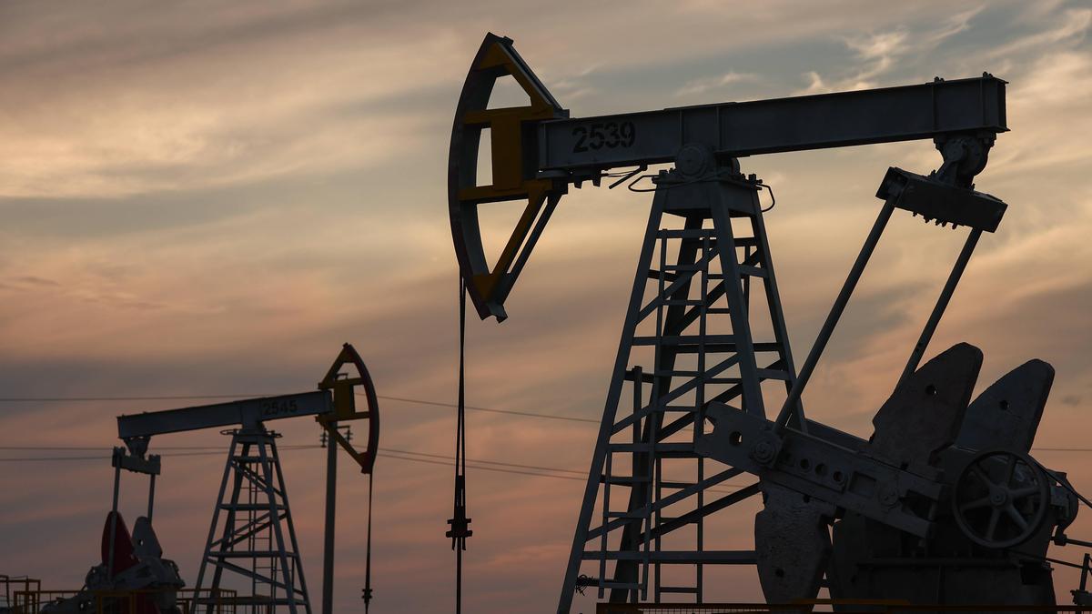 Die Ölförderung müsse eingestellt werden, meint der Wirtschaftswissenschaftler Flassbeck