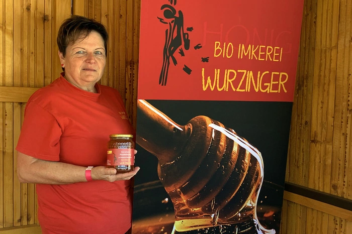 präsentierten heimische Bio-Bauern biologische Produkte...