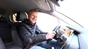 Harald Ressenig ist seit Jahrzehnten Fahrlehrer und schaffte mehrere Spritspar-Rekorde