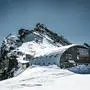 Die Stüdlhütte liegt auf 2802 Meter Höhe im Gebiet des Großglockners. Sie ist erreichbar von Kals über das Lucknerhaus und die Lucknerhütte