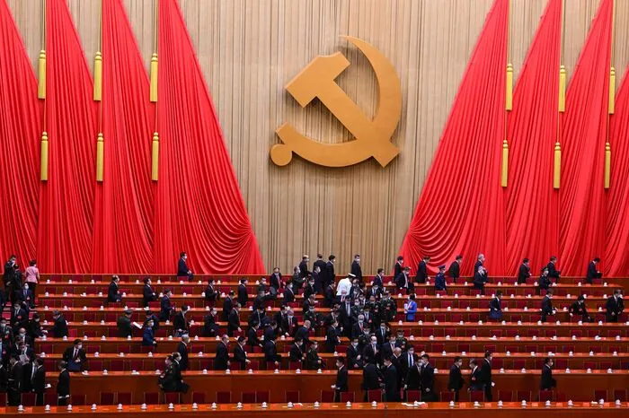 Der Staats- und Parteichef hat Taiwan mit einem Militäreinsatz gedroht. China strebe eine friedliche "Vereinigung" an, "aber wir werden uns niemals verpflichten, den Einsatz von Gewalt aufzugeben", tönte er.