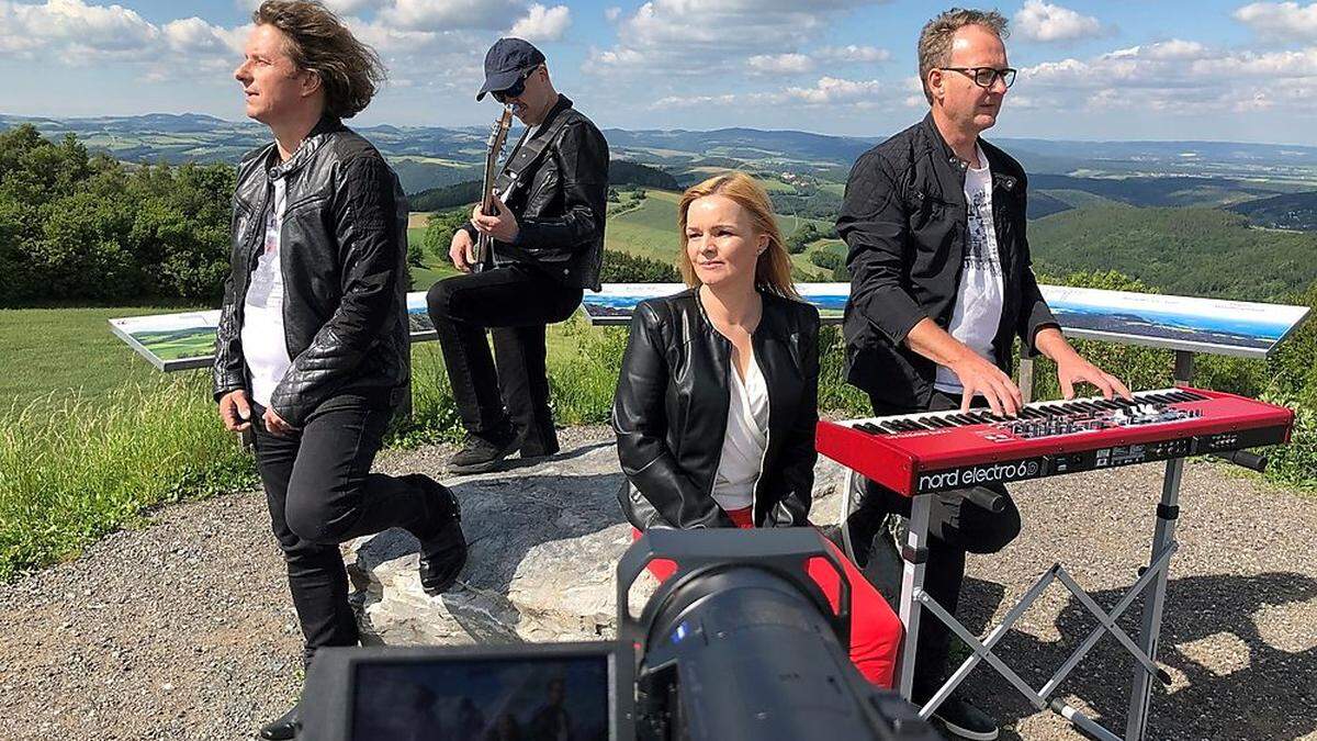 Dreharbeiten zum Video-Clip in Bernstein