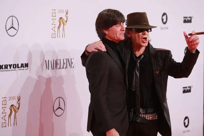 Ungewöhnliches Duo: DFB-Bundestrainer Joachim "Jogi" Löw und Sänger Udo Lindenberg