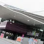 Der Unfall ereignete sich auf dem Geh- und Radweg vor der Stadthalle (Archivbild)