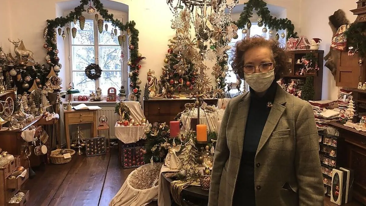 Beatrix Kögler Weihnachtswelt in der Feldbacher Altstadtgasse hat nach dem Lockdown wieder geöffnet.