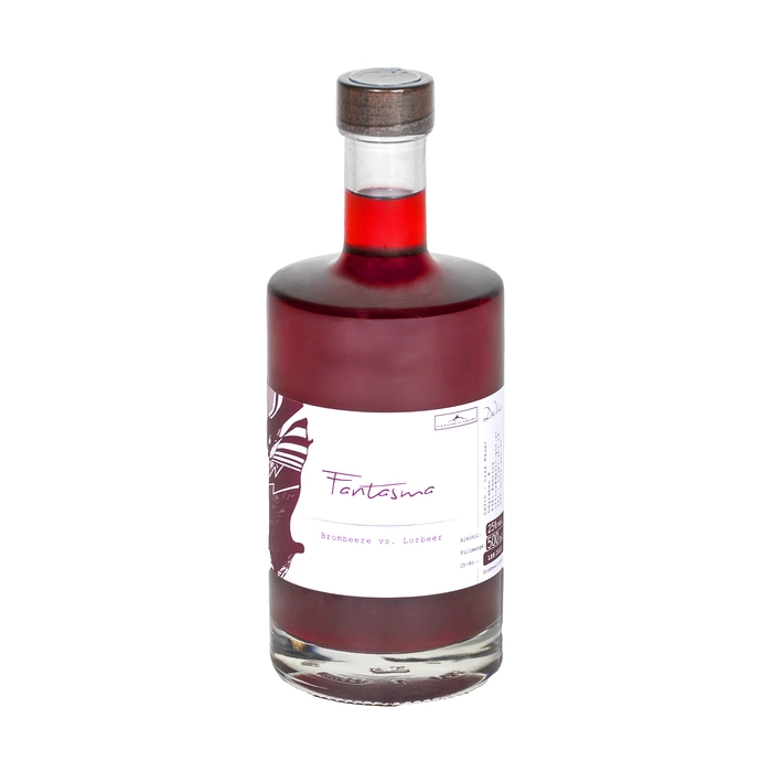  „Fantasma – Lorbeer-Rosmarin-Brombeerlikör“ wurde mit Silber ausgezeichnet
