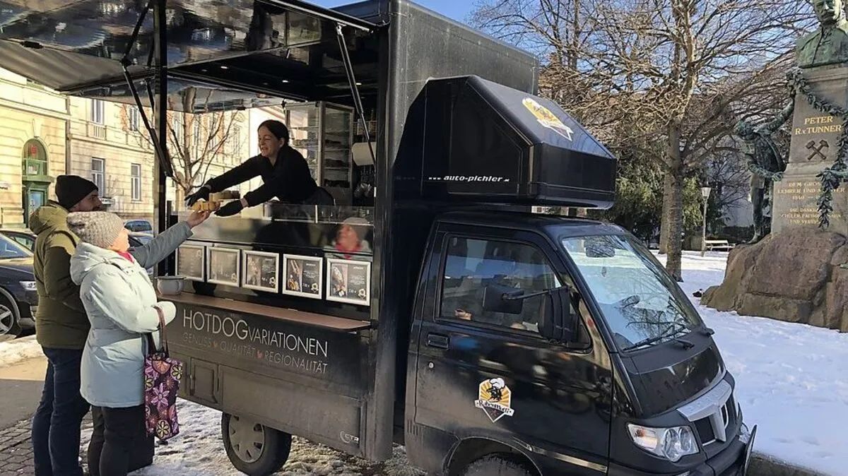 Dienstag, Freitag und Samstag ist die Rabenmutti in Leoben
