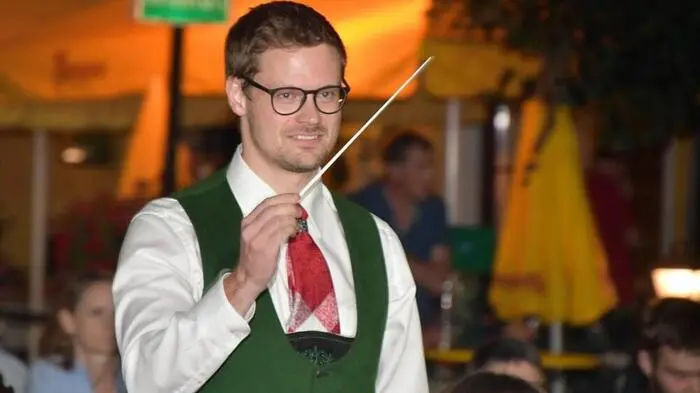 Beim „Lercher Straßenkonzert“ der Stadtkapelle Musikverein Murau am Mittwoch beim Gasthaus Lercher wurde ein Wechsel in der Führung der Musikkapelle vollzogen.