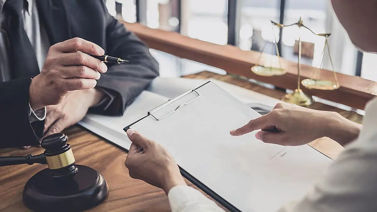 Zwischen zwei Privatleuten kann die Gewährleistungsfrist auch verkürzt werden - oder man schließt sie aus.