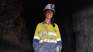 Mehrere Monate lang arbeitete Rebecca Manuel in einer australischen Goldmine