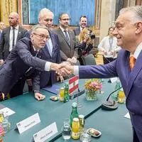 Ziemlich enge Partner: FPÖ-Obmann Herbert Kickl mit Orbán im Parlament