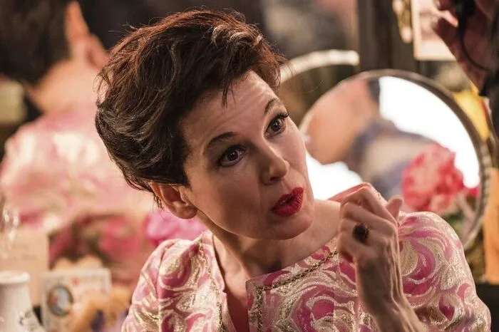 Zu den Schauspielern, die auf einen Globe hoffen können, zählen unter anderem Renee Zellweger ("Judy").