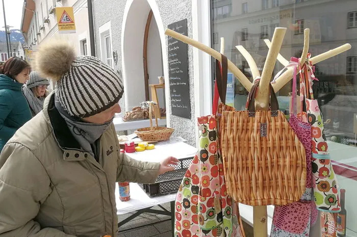 Der Ostermarkt hat am Samstag, 24. März, noch bis 12 Uhr geöffnet. Zudem wird die Neueröffnung der LSC St. Lambrecht gefeiert (9 bis 14 Uhr).