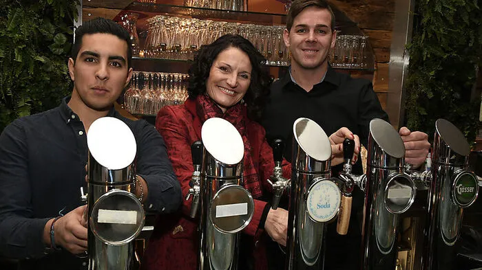 Gezapft wird das Bier der eigenen Hausbrauerei