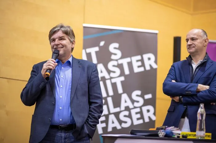 Bürgermeister Friedrich Zefferer und Johannes Gungl, Geschäftsführer der RML Infrastruktur GmbH