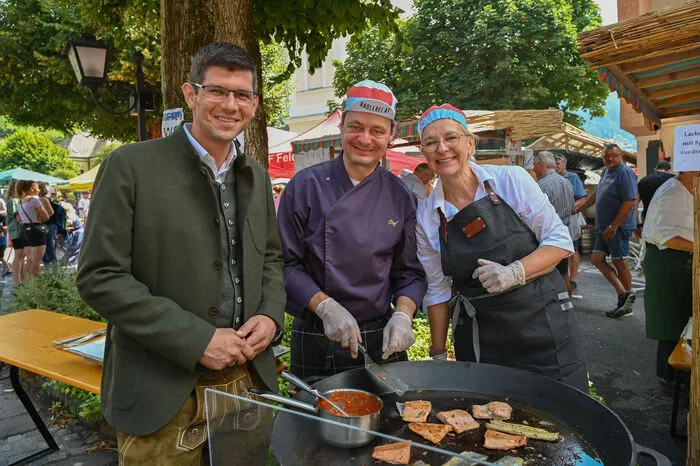 Auch Landesrat Martin Gruber ließ es sich schmecken