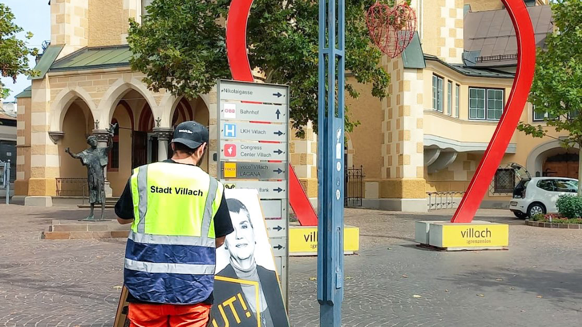 15 Plakatständer der „Liste Petrovic“ wurden aus Verbotszonen der Villacher Innenstadt entfernt