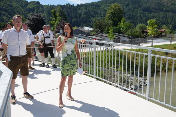 Vizebürgermeisterin Melanie Golob über den Weg der Juwelen: "Ein interaktiv gestalteter Erzählwanderweg vom See über die Stadt Radenthein bis in das Langalmtal."
