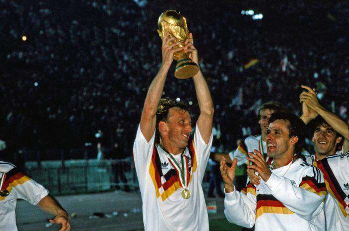 Dieses Bild von Andreas Brehme bei der Weltmeisterschaft 1990 ging um die Welt