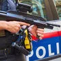 Eine Sondereinheit der Polizei zeigt sich auch in Villach