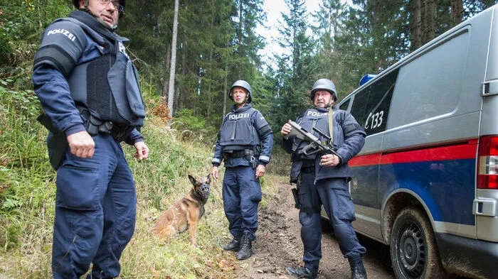 Einsatz mit Leichen- und Blutspürhunden