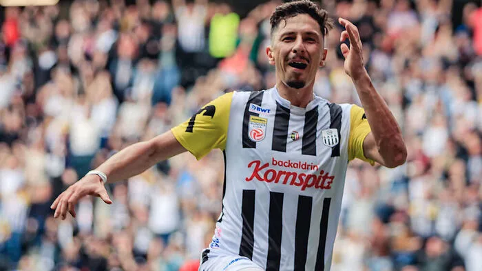Robert Žulj traf gegen Rapid doppelt