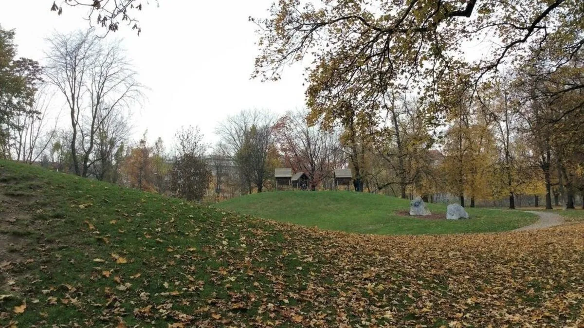 Der Sonntagmorgen beginnt leicht frostig. Tagsüber wird es dann vorwiegend sonnig