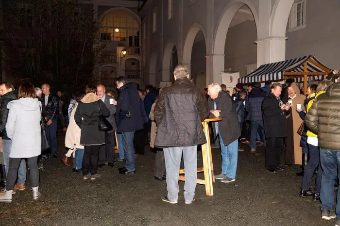 Diesmal waren die Männer in ihren scwarz-braunen Roben zu Gast im Schloss Pöllau bei "Apfel trifft auf Hirschbirn".