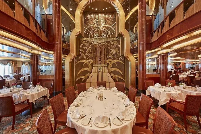 Feines Dinieren im Restaurant Britannia.  