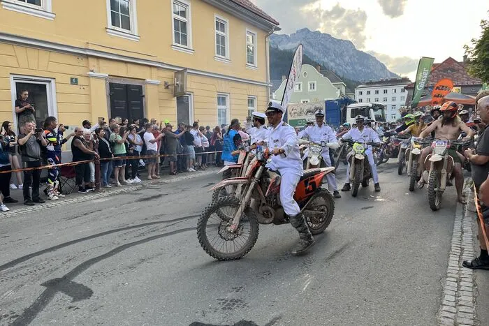 Klicken Sie sich durch weitere Bilder!