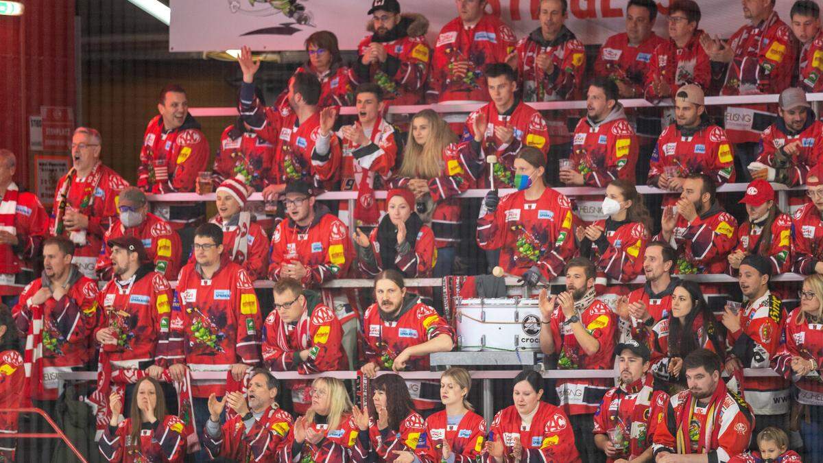 Die Fans bleiben dem KAC trotz erhöhter Ticketpreise treu