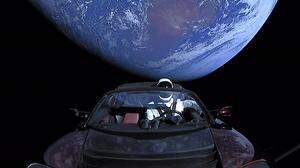 Der Tesla, als er noch nahe der Erde war