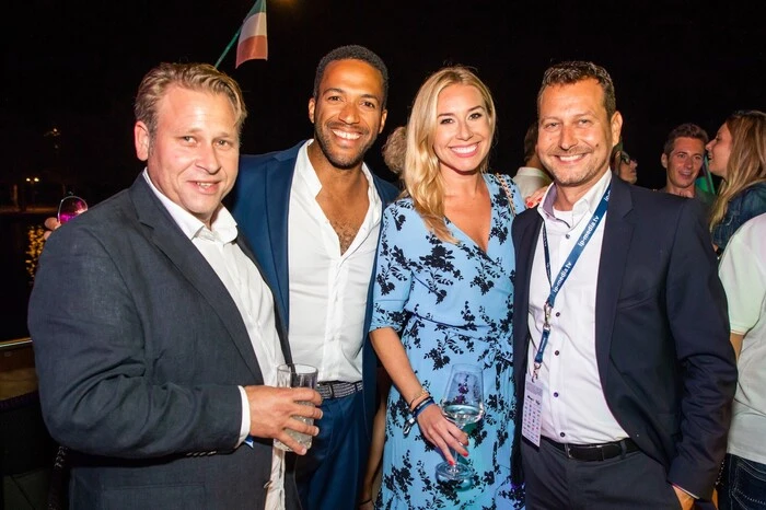 Interspot-Chef und Gastgeber Nils Klingohr, Cesár Sampson, Moderatorin Nina Kraft und ORF-Channelmanager Alexander Hofer