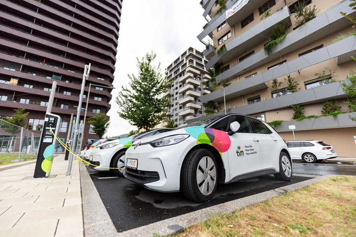 Auch das Carsharing von tim gehört zum Angebot der Holding Graz | Die Fahrzeuge können unkompliziert ausgeborgt und an einem der zahlreichen tim-Standorte wieder abgestellt werden