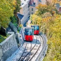 „Auf zu neuen Wegen“ heißt es bei der Schloßbergbahn in Graz