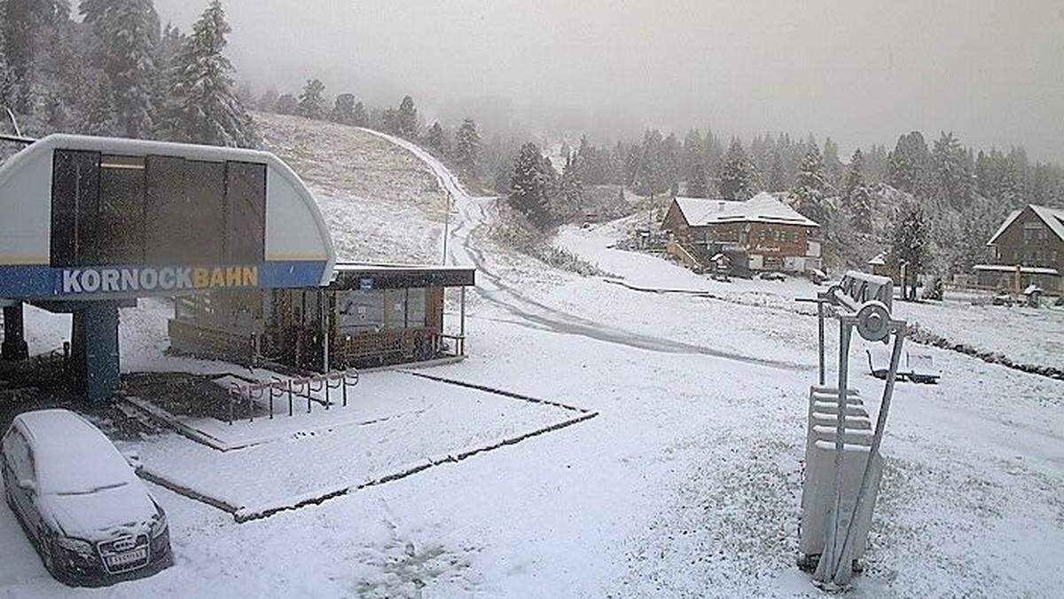 Die Kornock-Piste war Mittwoch von einer Schneeschicht bedeckt 