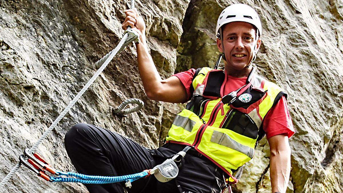 Bergretter Gert Hofman (43) hat sich auf die Seilbergung spezialisiert und viele Ausbildungen absolviert