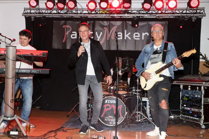 Für die musikailische Unterhaltung waren die "PartyMakers" bis in die frühren Morgenstunden zuständig! 