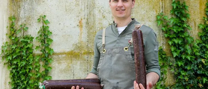 In Kirchberg am Wechsel in Niederösterreich hat Peter Pichler in seinem Vier-Sterne-Hotel Molzbachhof auch einen Stern erkocht.
