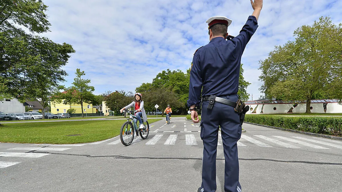 Im Verkehrsgarten in Klagenfurt-Welzenegg legen pro Jahr bis zu 850 Schüler die Prüfung ab