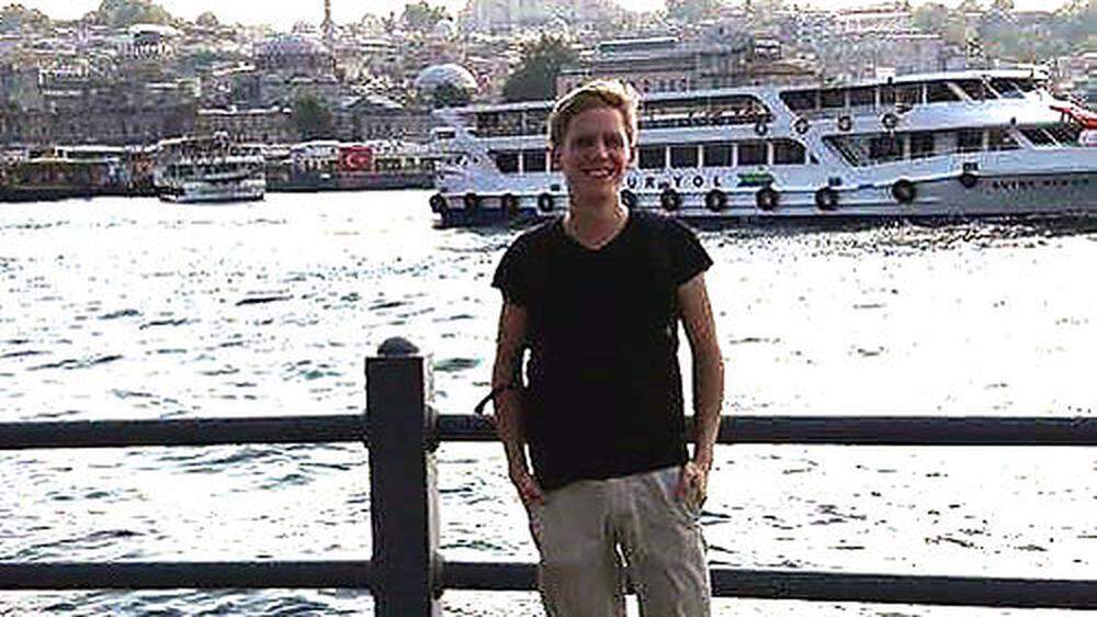 Till Manderbach studiert für ein Semester in Istanbul. Er ist der einzige Klagenfurter Student, der seinen Austausch nicht abgesagt hat 